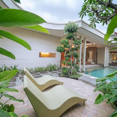 The Kasih Villas & Spa Seminyak Buitenkant foto