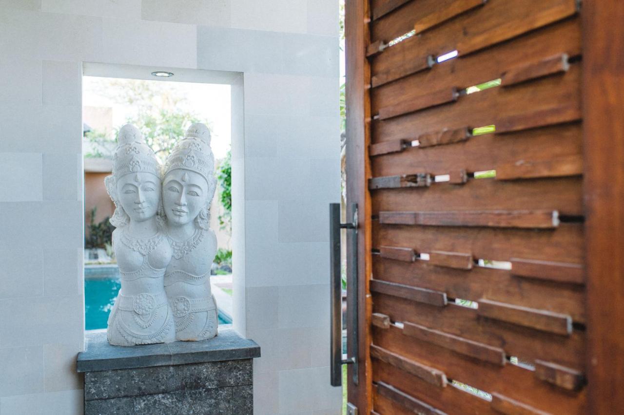 The Kasih Villas & Spa Seminyak Buitenkant foto